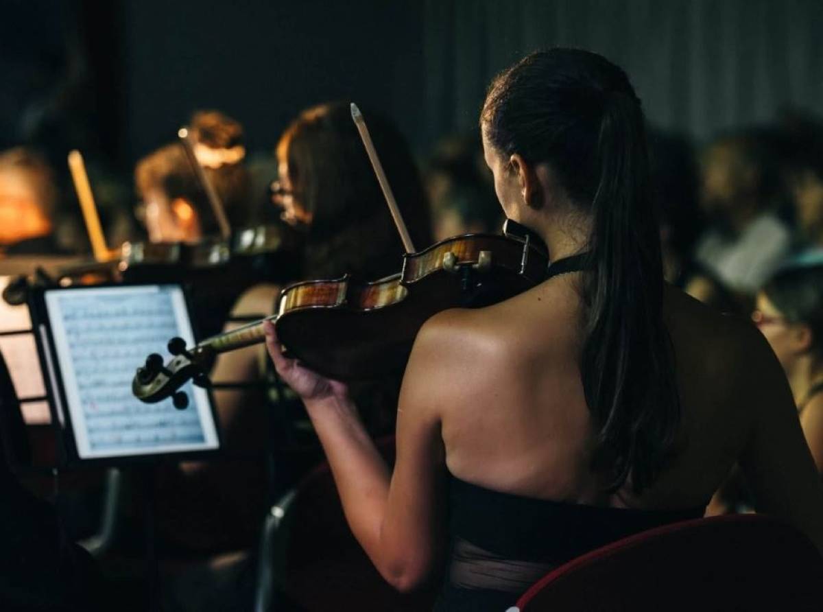 Torino, alla Boule “Microstorie”: musica e teatro tra memoria e impegno sociale